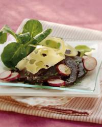 Carpaccio de Betteraves  l\'Emmental, Radis et Mche