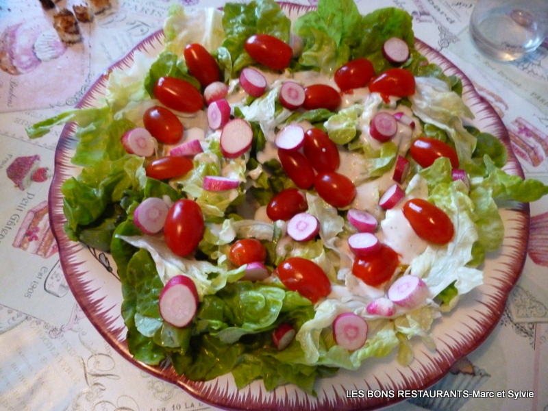 SALADE AUX MAGRET DE CANARD SÉCHÉS - LES BONS RESTAURANTS