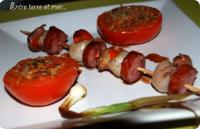 Brochettes de Saint-Jacques et Saucisse Fum, Rduction de Vin Rouge