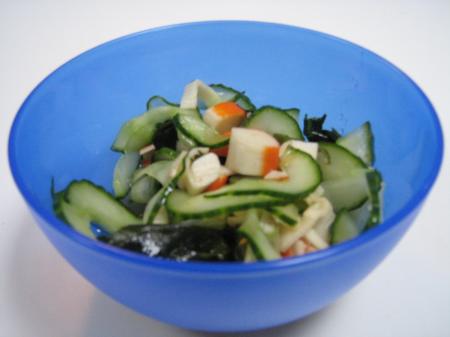 Salade de Surimi, Concombre et Algue Wakame (Japonais)