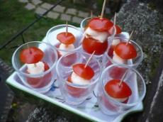 Amuse-Bouches de Tomates-Cerises et Mozzarella