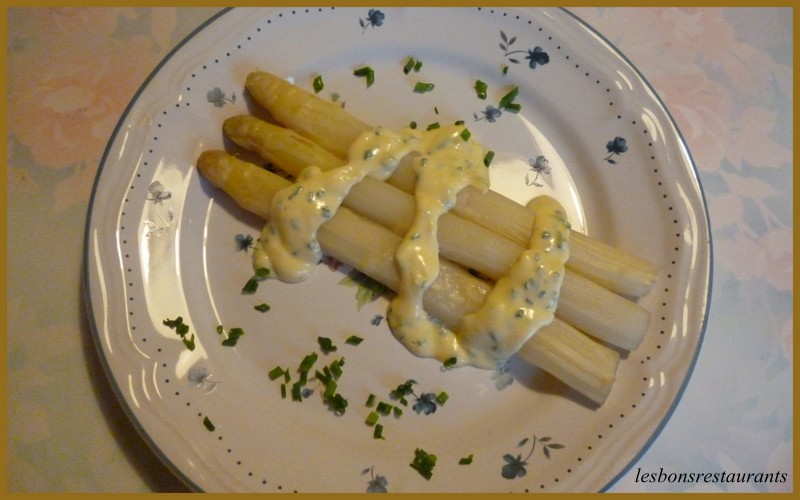 Asperges  la Sauce Citronne