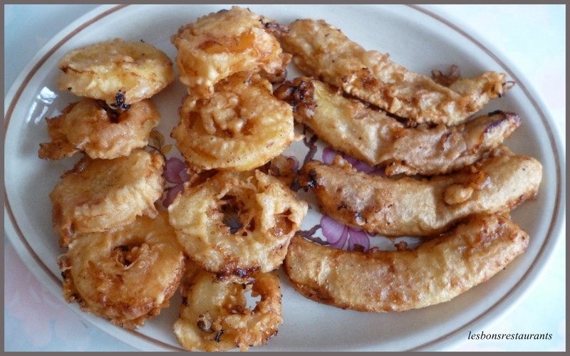 Beignets de Pommes et de Bananes  la Cannelle