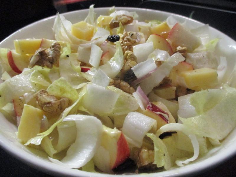 Salade d\'endives aux noix.