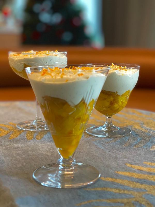 Ananas et mangue safrans, crme  la vanille ....dessert