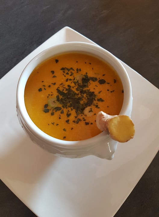 Soupe de potiron  la citronnelle et au lait de coco