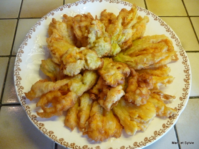 BEIGNETS DE FLEURS DE COURGETTES