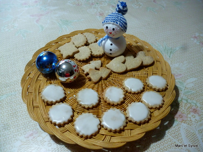 BISCUITS DE NOL  LA CANNELLE de Laurent MARIOTTE