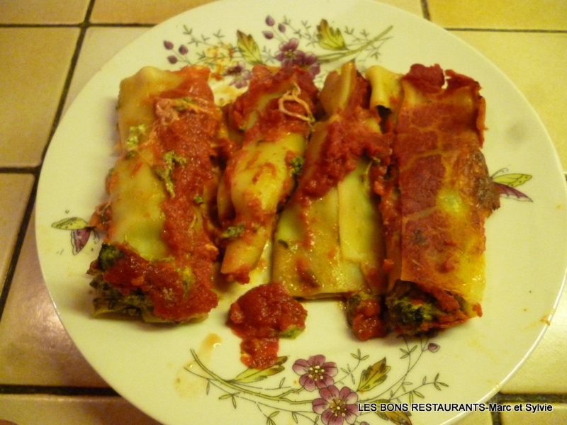 CANNELLONI AUX PINARDS ET  LA RICOTTA