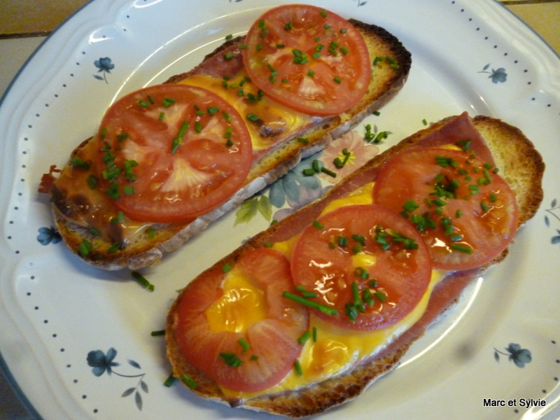 CROQUE-TOMATE