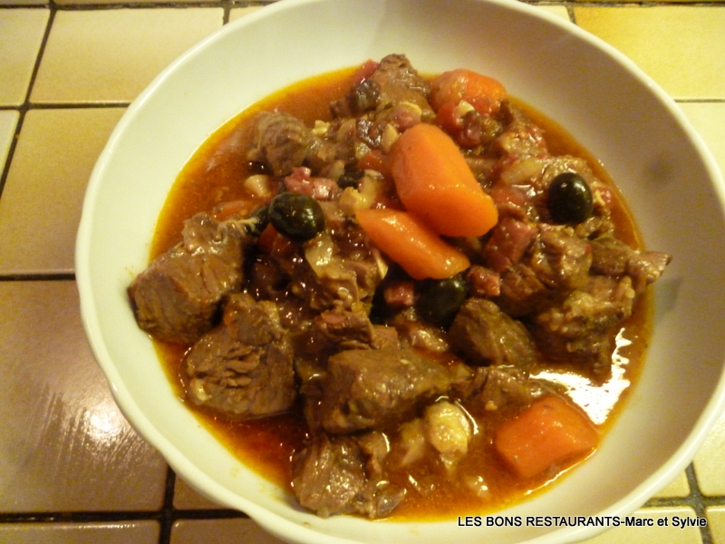 DAUBE DE BOEUF AUX OLIVES NOIRES