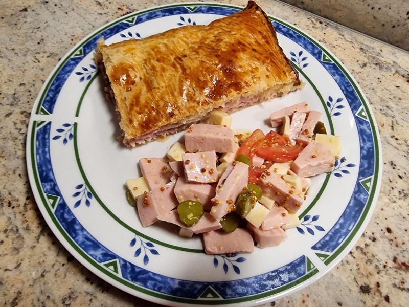 Feuillet� jambon fromage moutarde