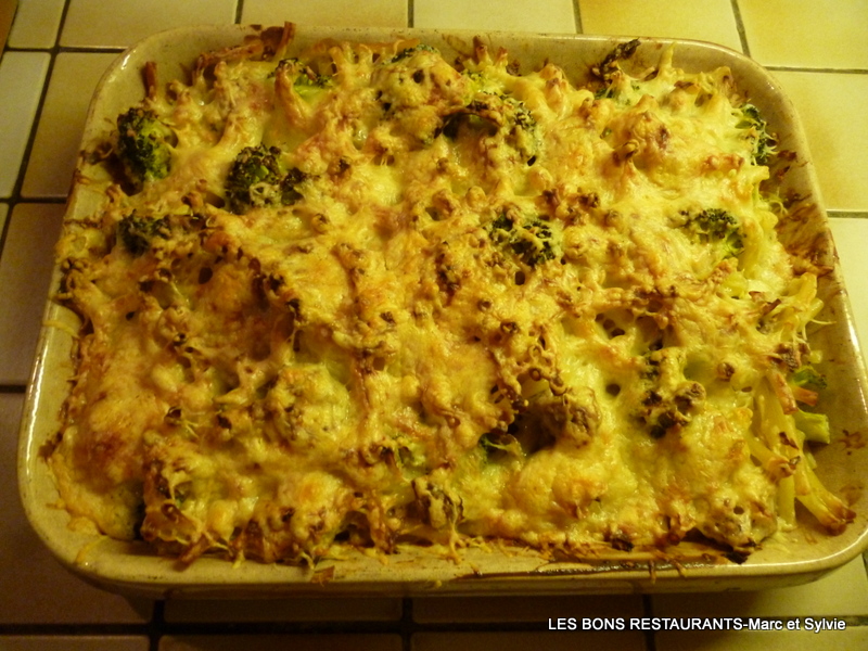 GRATIN DE PTES AU THON ET BROCOLIS