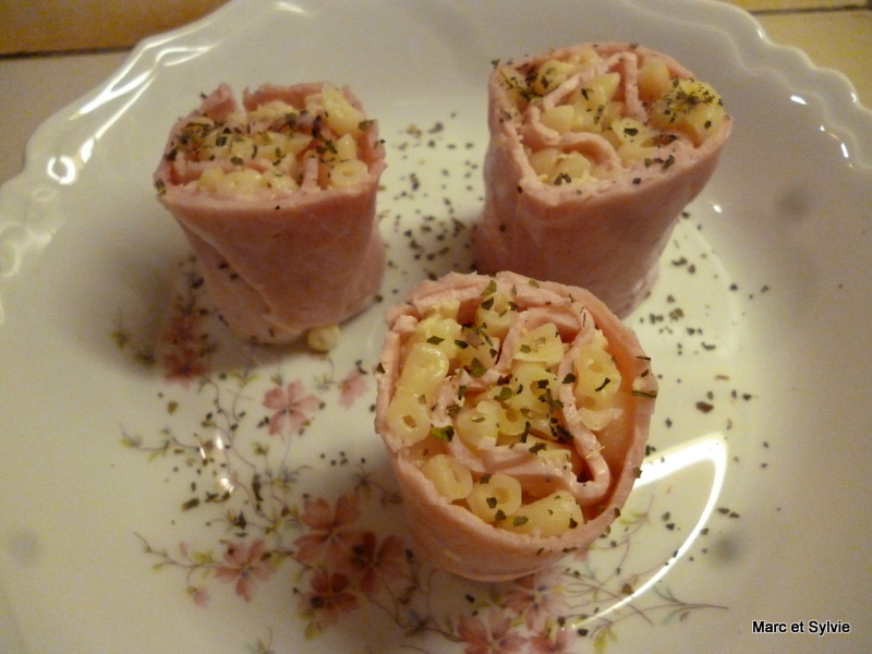 MAKIS DE COQUILETTES AU JAMBON ET COMT