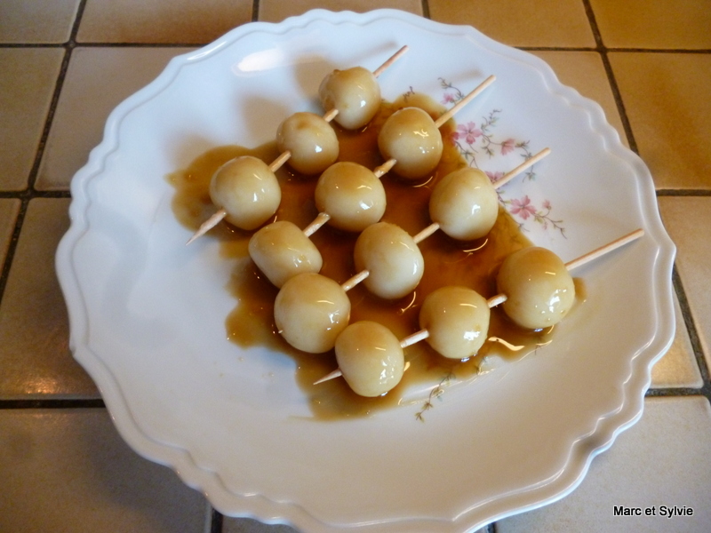 MITARASHI DANGO