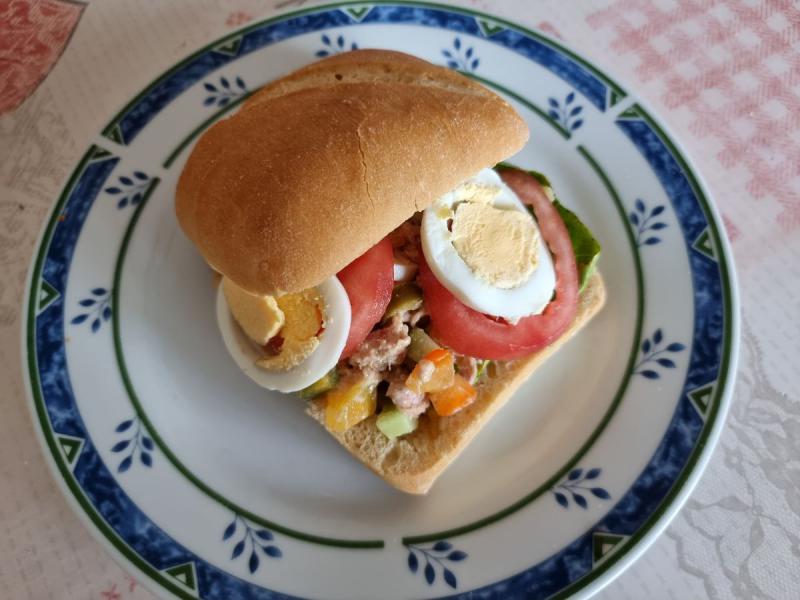 Pan bagnat � ma fa�on