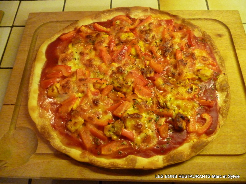 PIZZA POULET ET POIVRONS