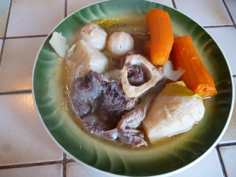 POT-AU-FEU jarret et plat de ctes de boeuf