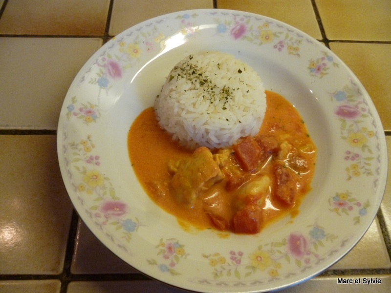 POULET AU CURRY ET LAIT DE COCO