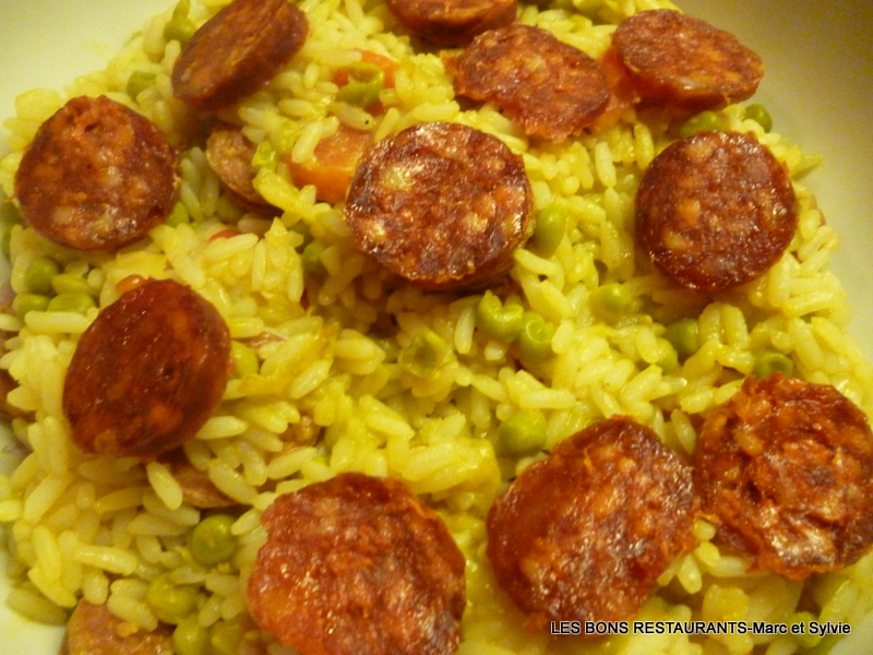 RIZ PILAF AUX PETITS POIS ET CHORIZO