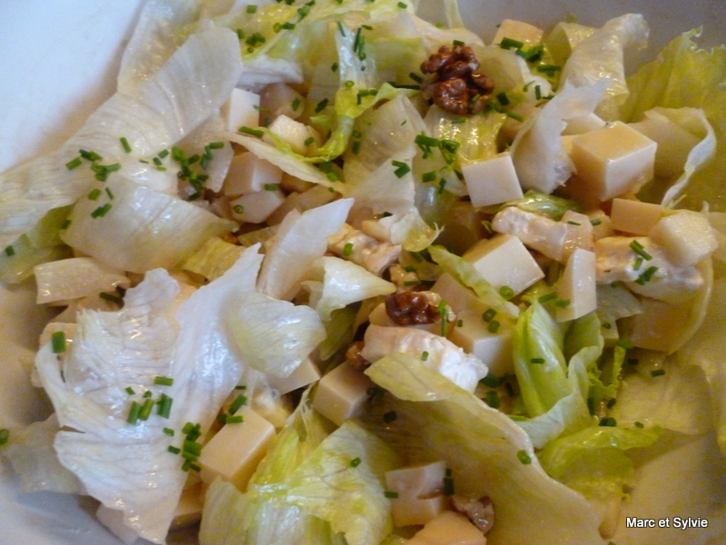 SALADE AUX TROIS FROMAGES