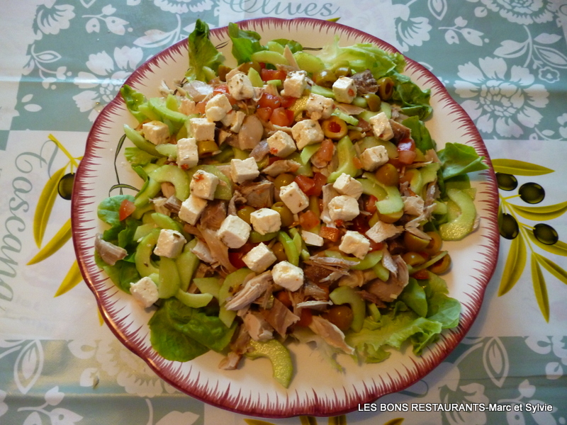 SALADE DE POULET AU FROMAGE DE BREBIS