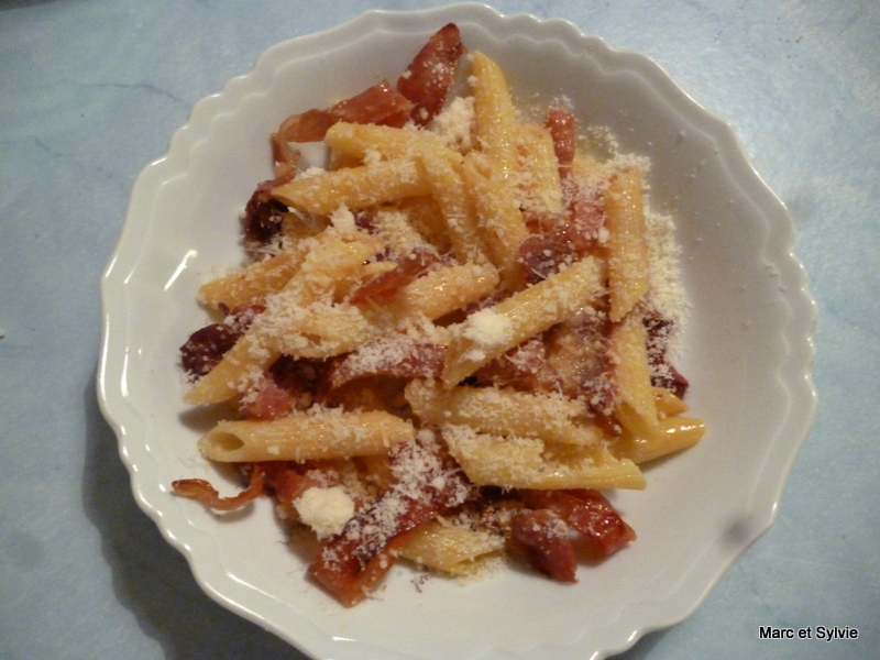 SPAGHETTIS CARBONARA  LA PANCETTA