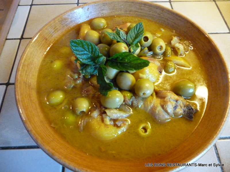 TAJINE DE POULET AUX CITRONS CONFITS