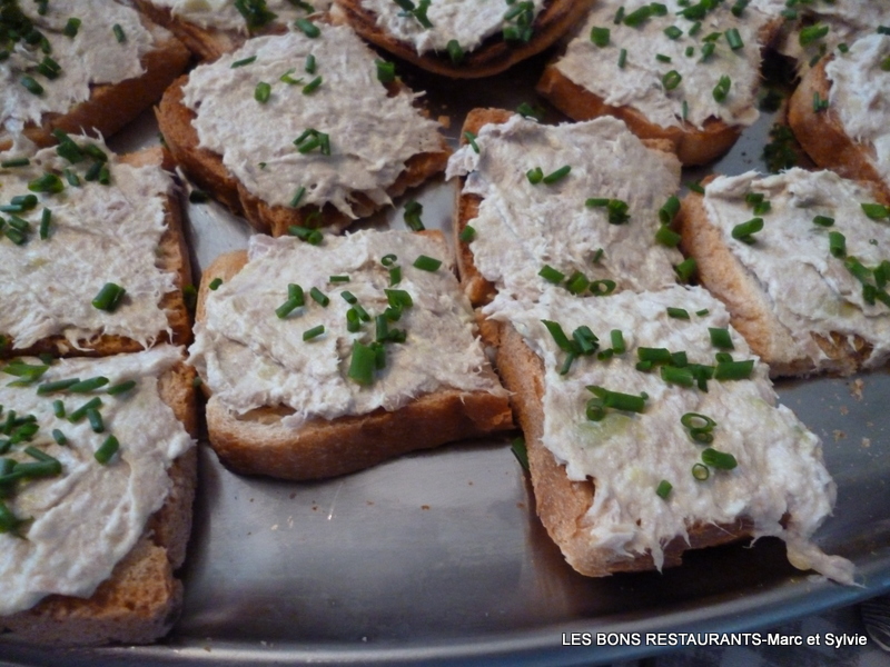 TARTARE DE THON AU CURRY