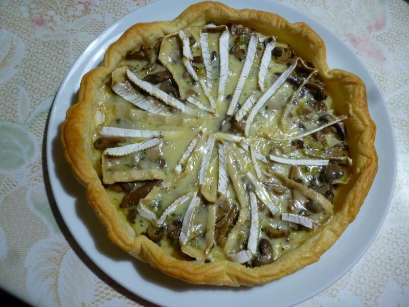 TARTE AUX CHAMPIGNONS ET BRIE