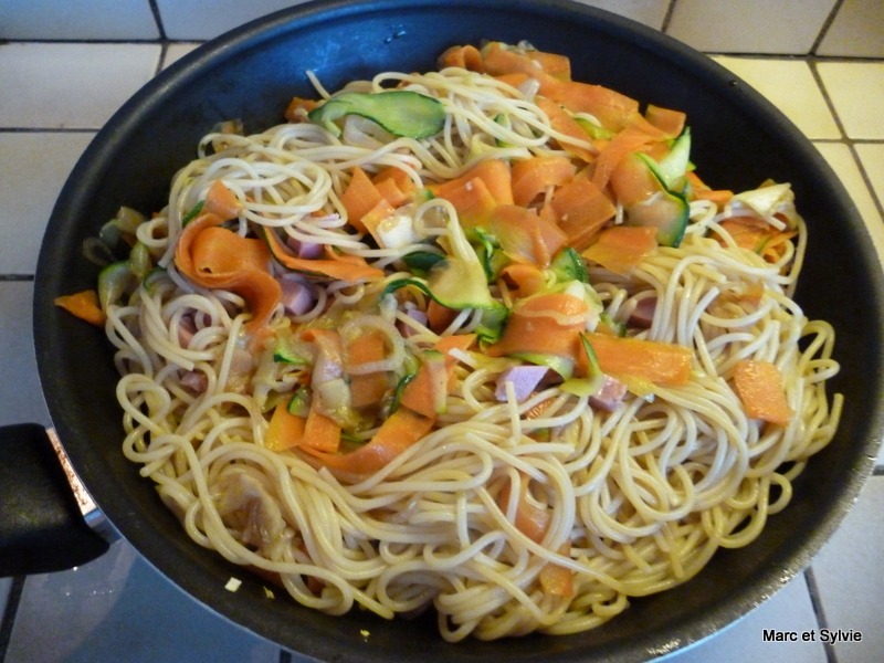 WOK DE SPAGHETTIS AUX LGUMES