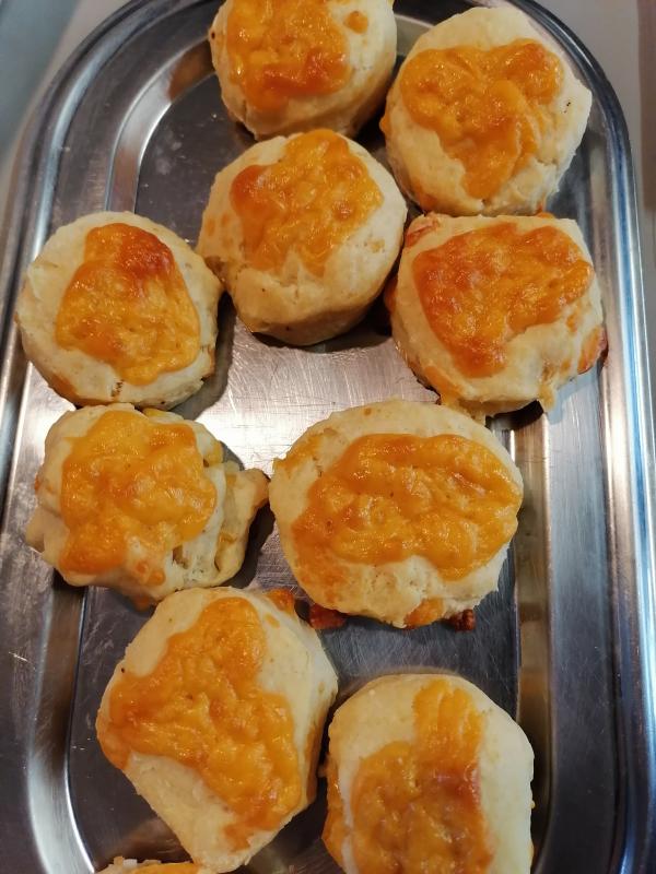 Scones au cheddar