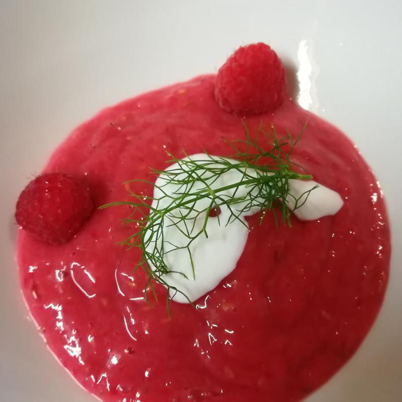 Soupe de framboises rhubarbe 