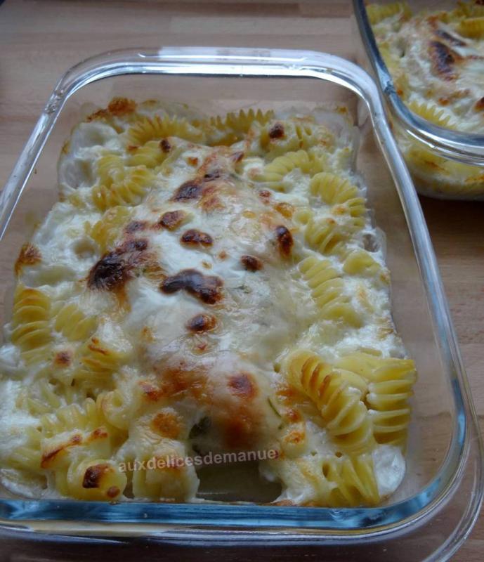 Filets de poulets au Comt et ptes, gratins  la mozzarella