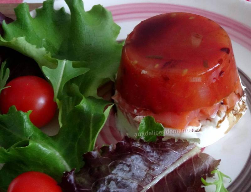 Timbales  la tomate, truite fume et fromage frais