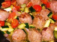 Boulettes de Viande aux Courgettes et Tomates