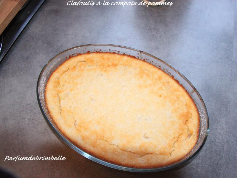 Clafoutis  la Compote de Pommes Maison et Noix de Coco