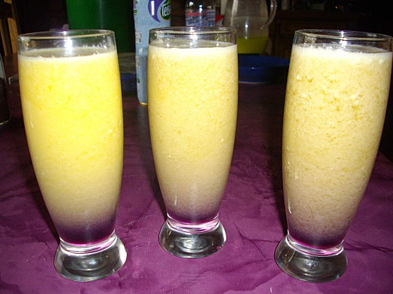 Cocktail Mangue, Ananas et Lait de Coco  la Violette
