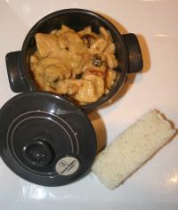 Cocotte de Porc au Curry et aux Deux Raisins