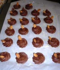 Couronnes au Chocolat (Biscuits Marocains)