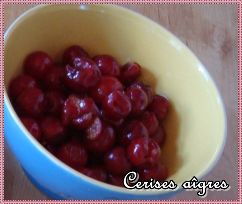 Glace aux Cerises Agres et au Yaourt