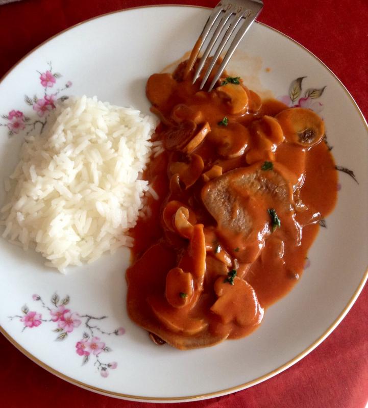 Langues de buf, sauce madre aux champignons