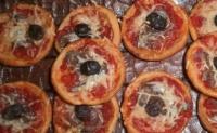 Mini Pizzas aux Anchois