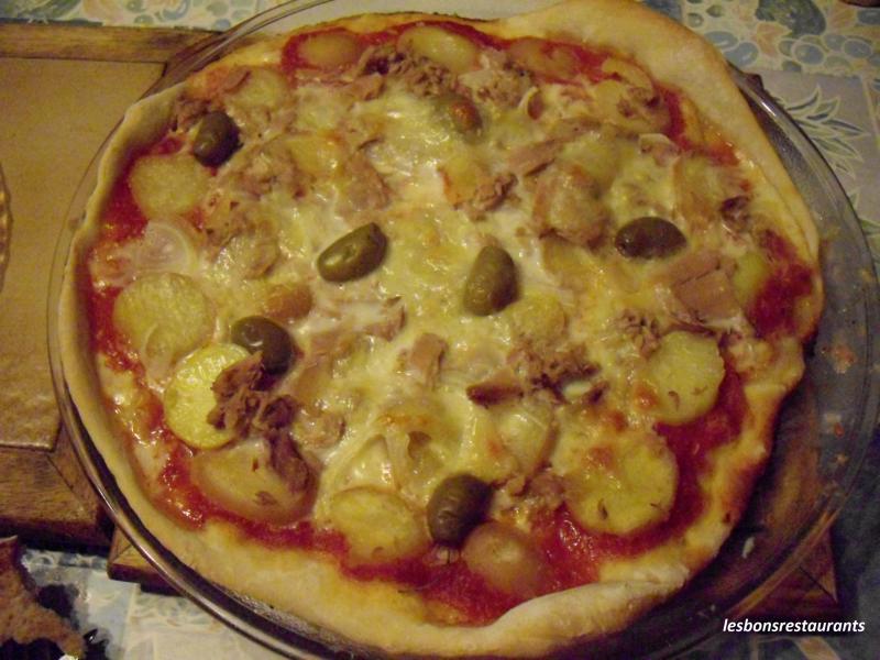 Pizza aux Pommes de Terre et au Thon