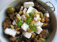 Salade de Légumes de Printemps Cuits à la Feta et aux Olives Vertes 