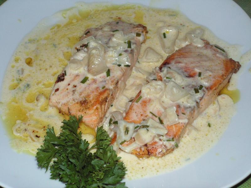 Saumon  la Sauce Citronne