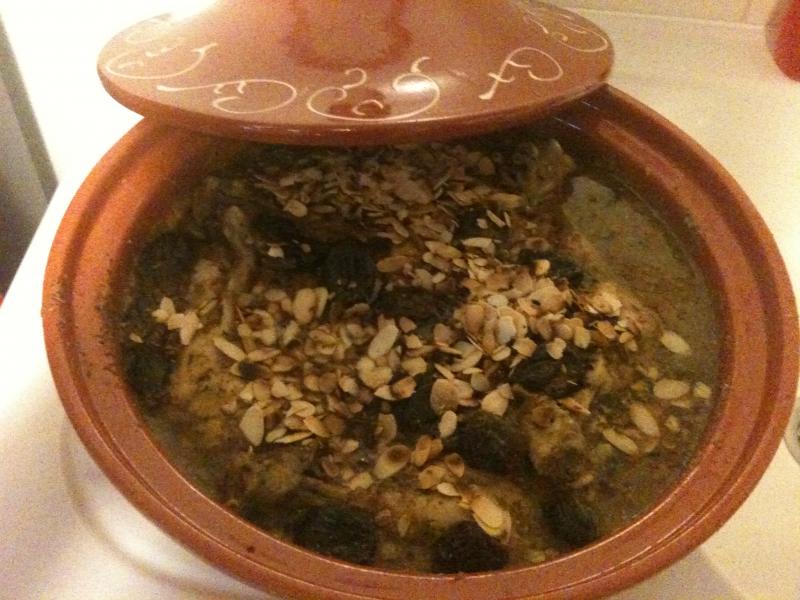 Tajine de Poulet, Pruneaux et Amandes