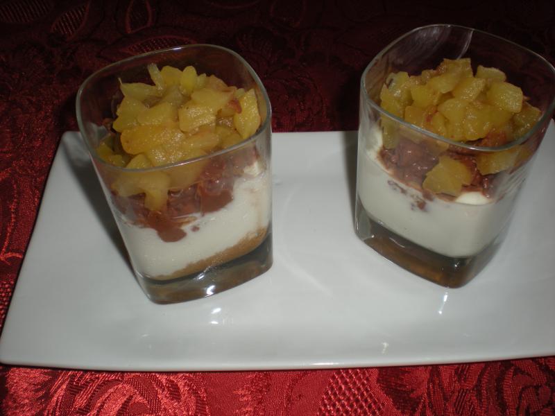 Verrines aux spculoos, chocolat et pommes